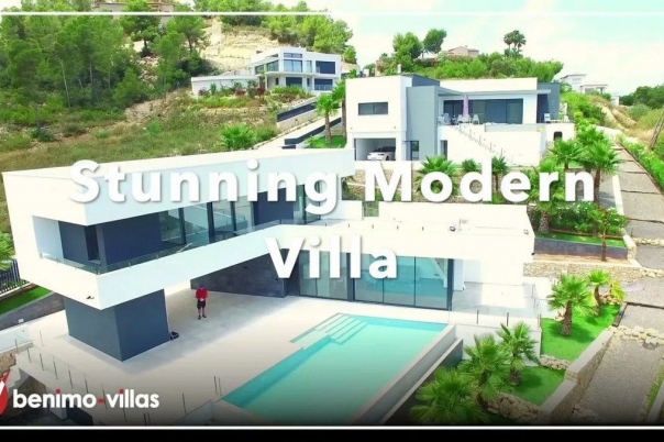 3 bed villa de lujo in Jávea