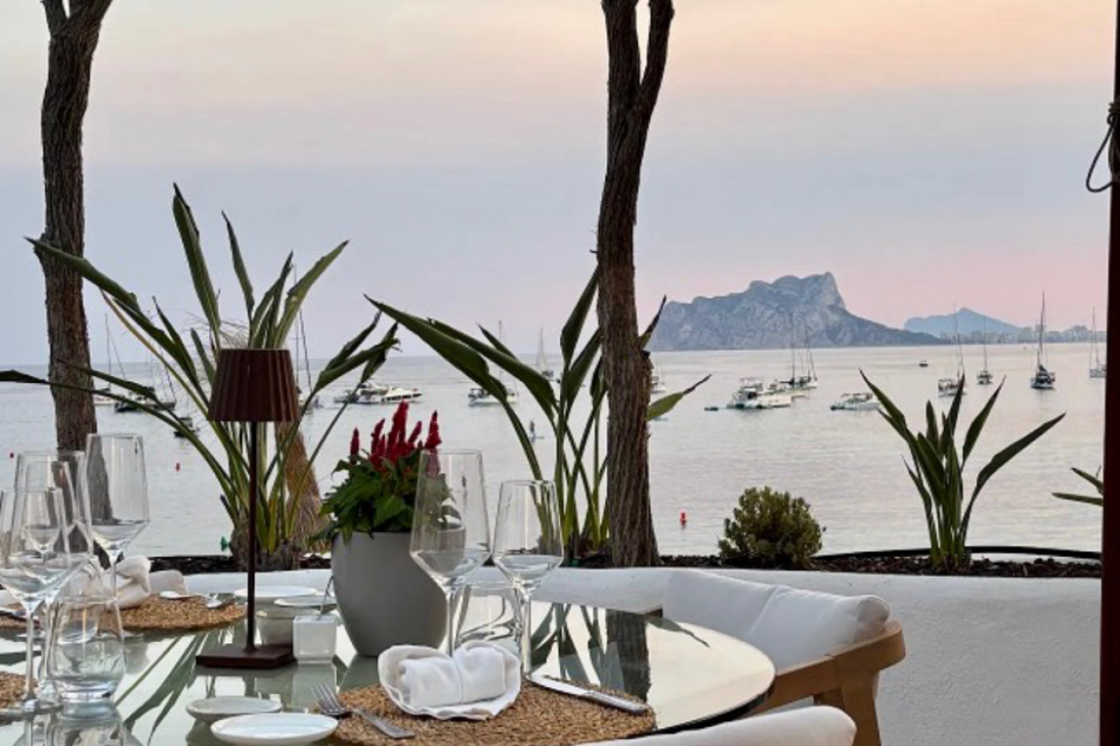 Sea-View Restaurants in Moraira: Where to Eat by the Water