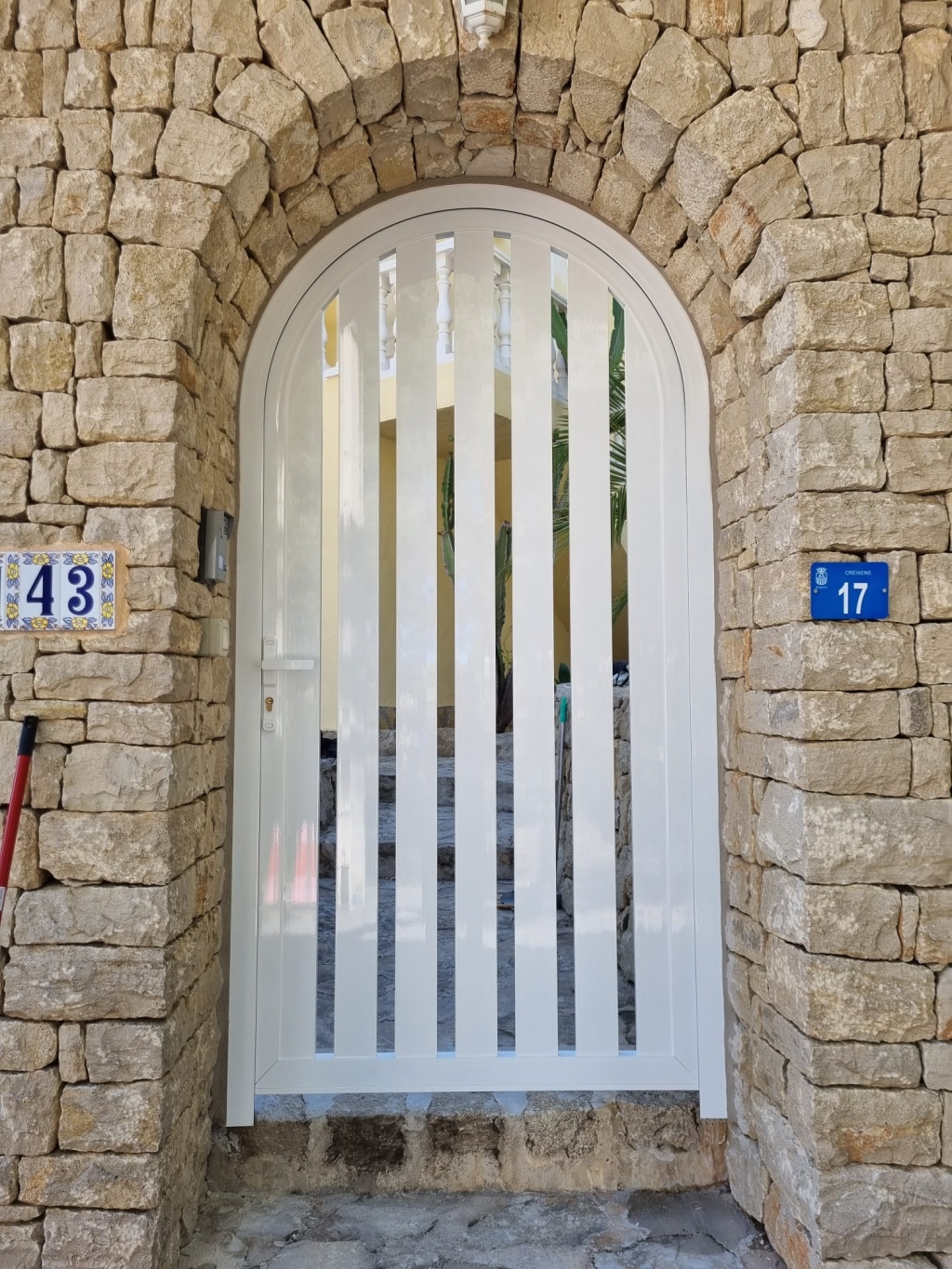 Lux-Al Benitachell - Aluminium & UPVC Replacement Windows & Doors