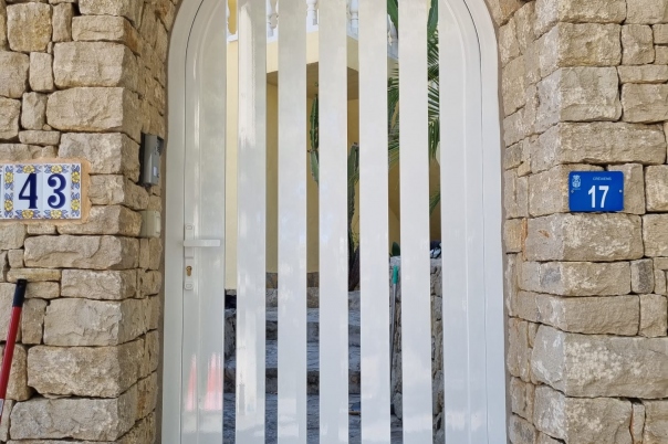 Lux-Al Benitachell - Aluminium & UPVC Replacement Windows & Doors