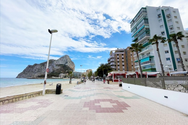 2 bed apartamento in Calpe / Calp
