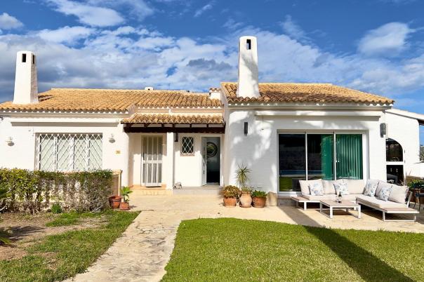 3 bed villa in Moraira