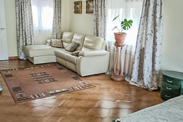 5 bed villa in Jávea