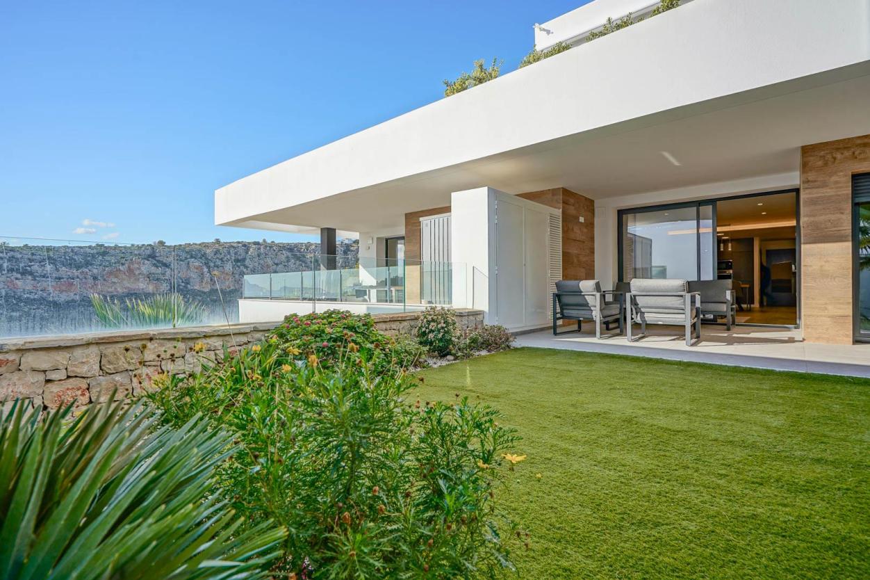 2 bed apartment in Benitachell