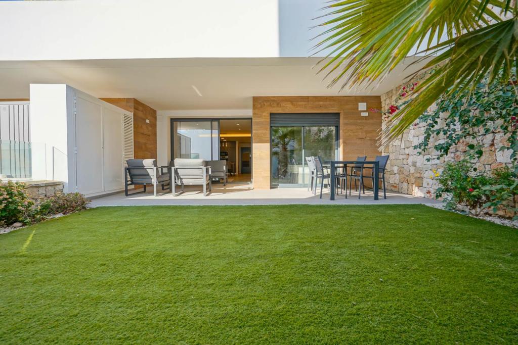 2 bed apartment in Benitachell