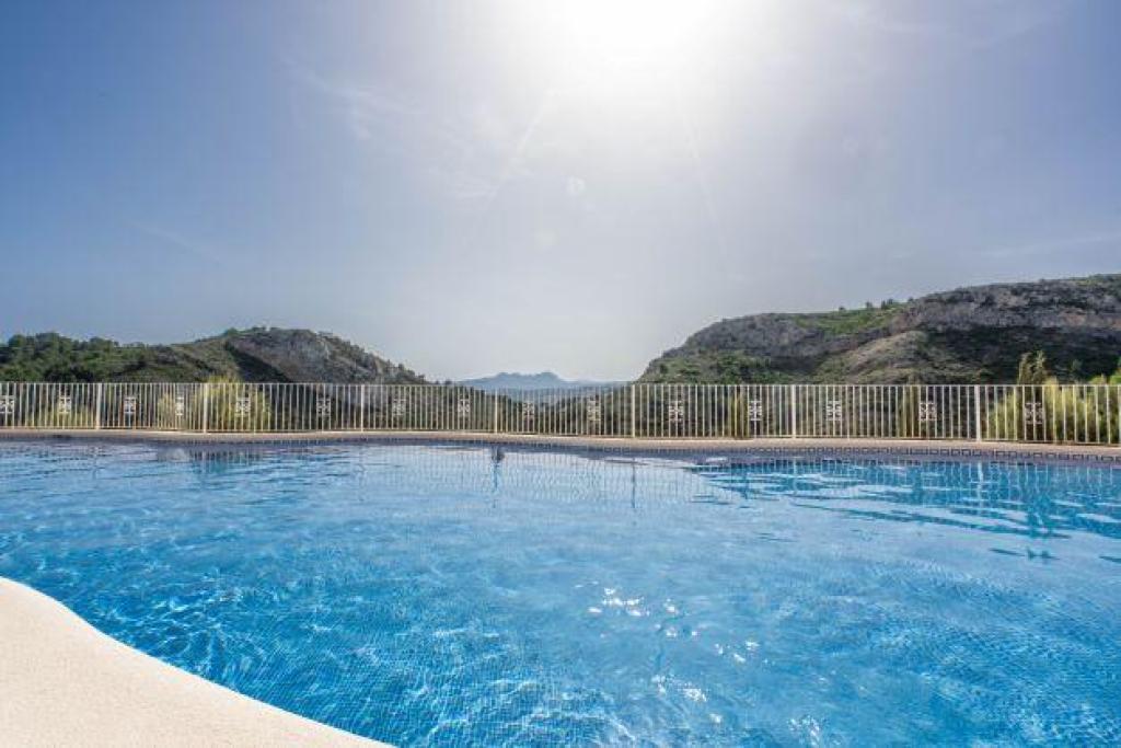 2 bed apartment in Benitachell