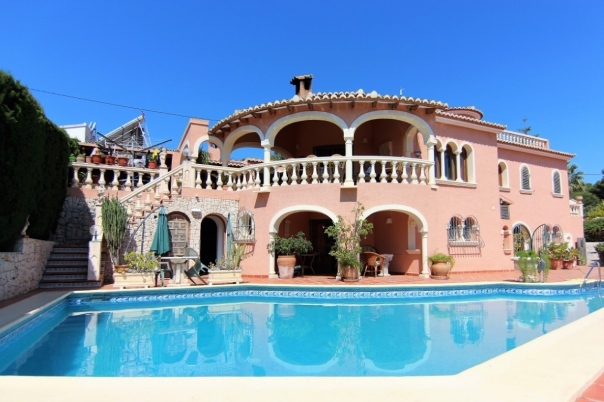 8 bed villa in Benissa