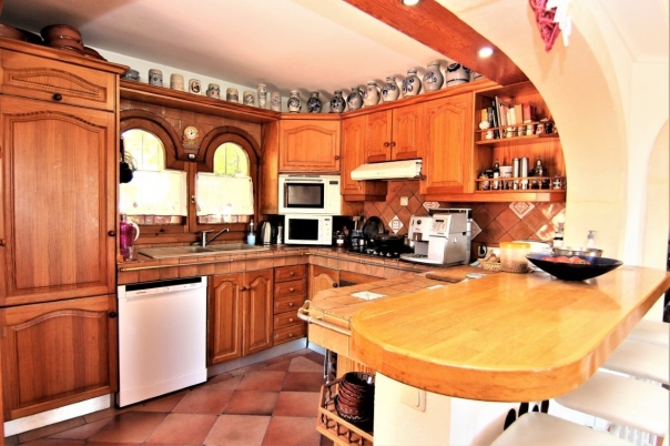 8 bed villa in Benissa