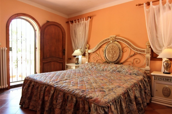 8 bed villa in Benissa
