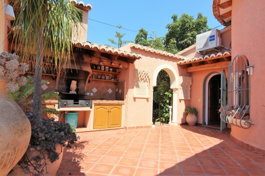 8 bed villa in Benissa