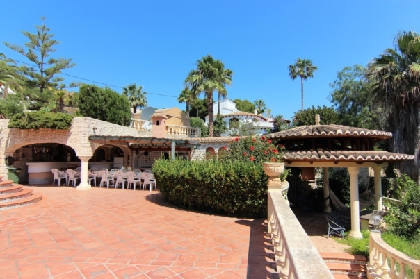 8 bed villa in Benissa