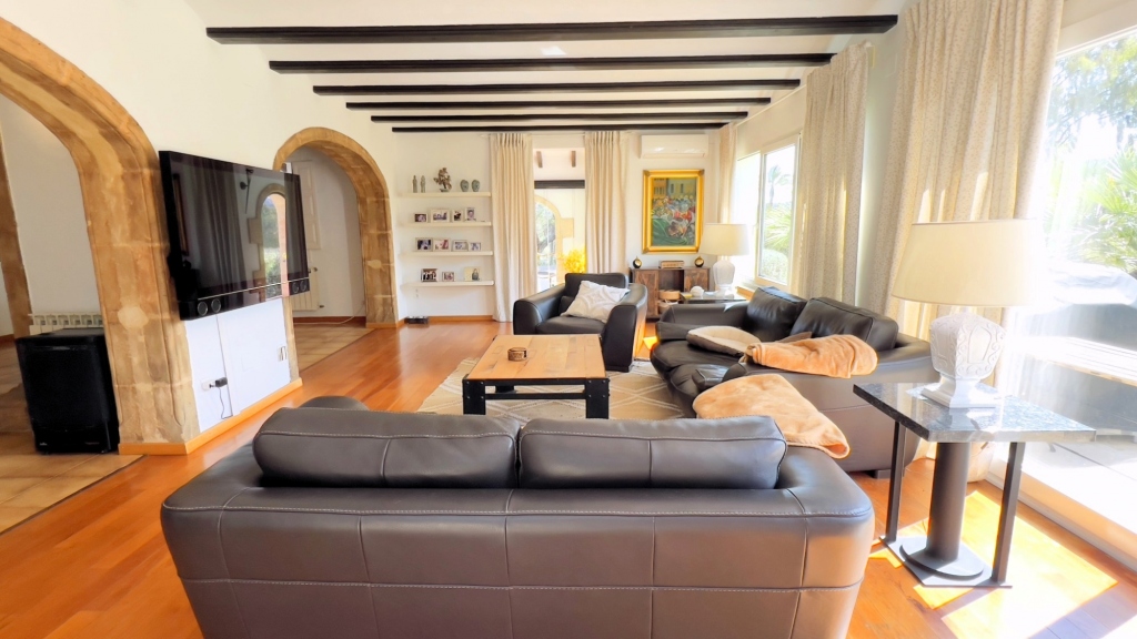 6 bed villa in Javea