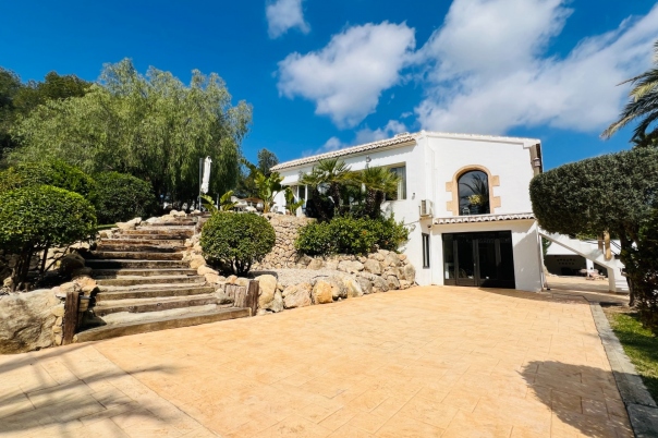 6 bed villa in Javea
