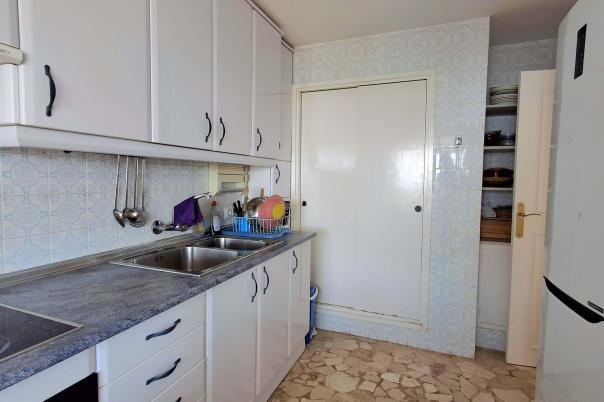 2 bed apartment in Alicante/Alacant
