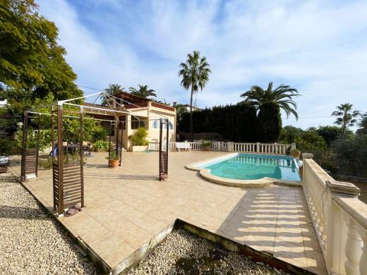 4 bed casa / chalet in Benissa