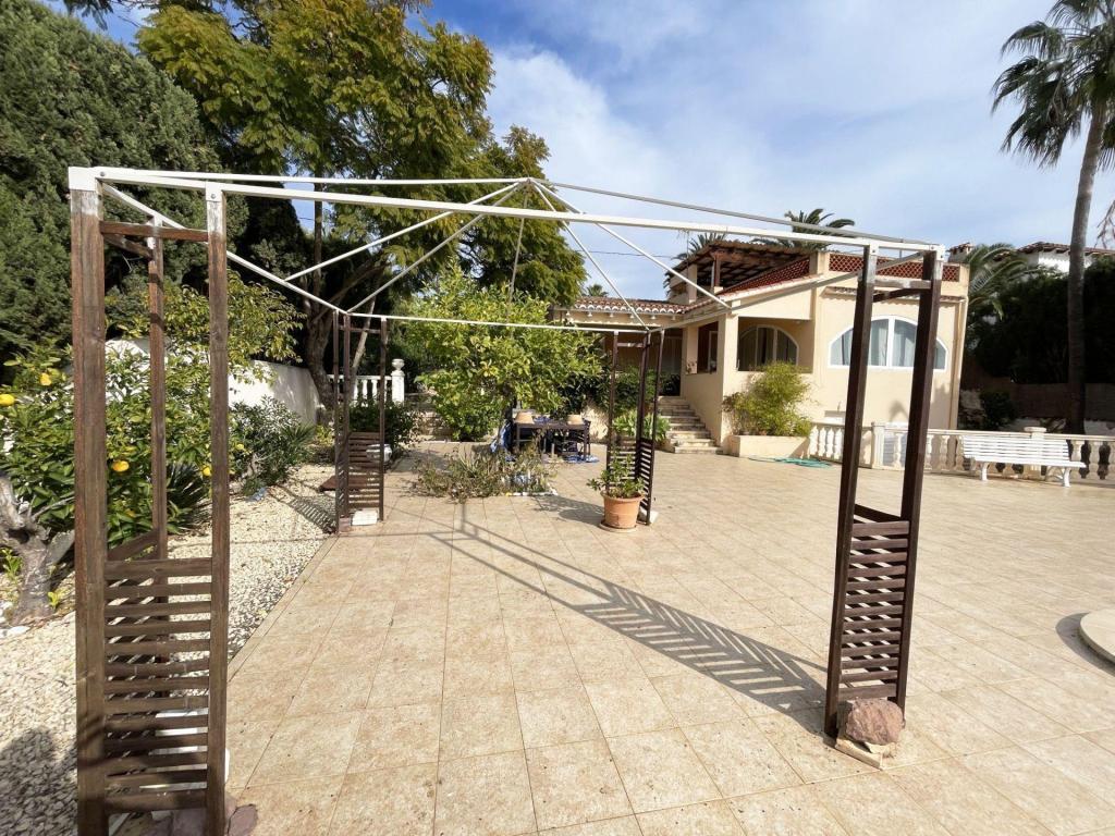 4 bed casa / chalet in Benissa