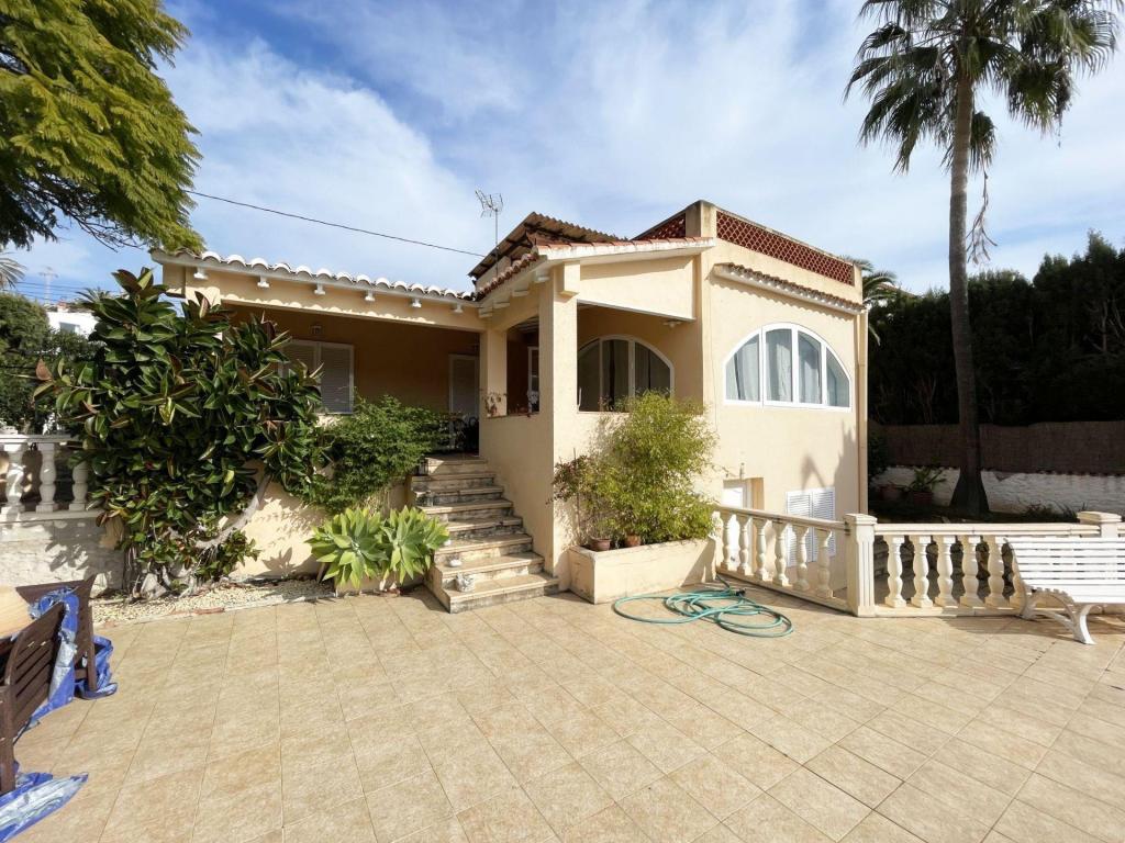 4 bed casa / chalet in Benissa