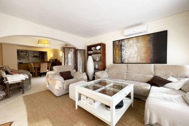 4 bed casa / chalet in Benissa