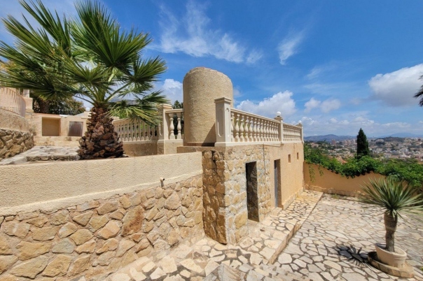 4 bed casa / chalet in Calpe / Calp
