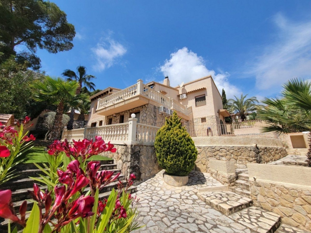 4 bed casa / chalet in Calpe / Calp
