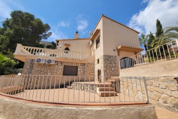 4 bed casa / chalet in Calpe / Calp