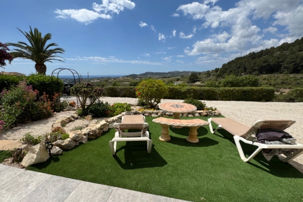 3 bed apartment in Teulada