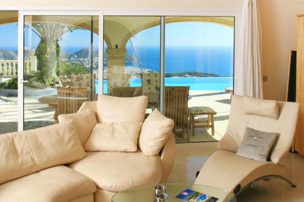 4 bed villa in Moraira