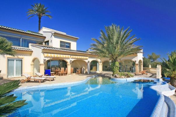 4 bed villa in Moraira