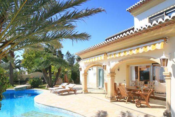 4 bed villa in Moraira