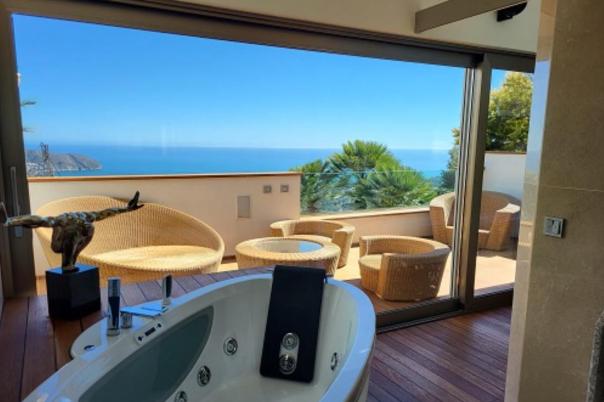 4 bed villa in Moraira