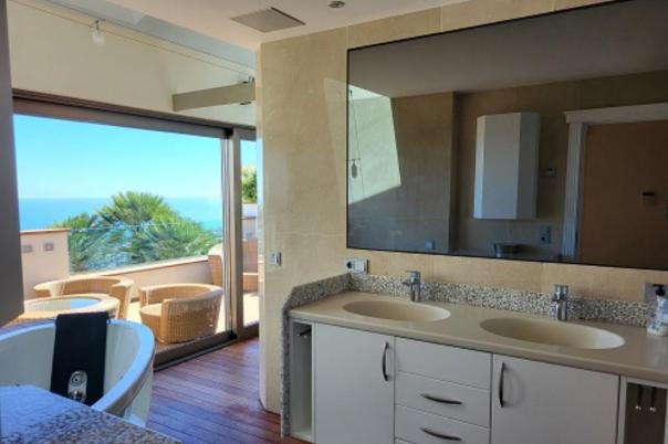 4 bed villa in Moraira