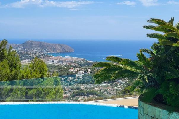 4 bed villa in Moraira