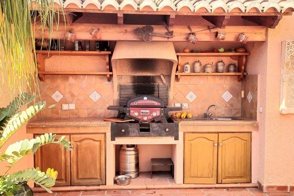 8 bed villa in Benissa