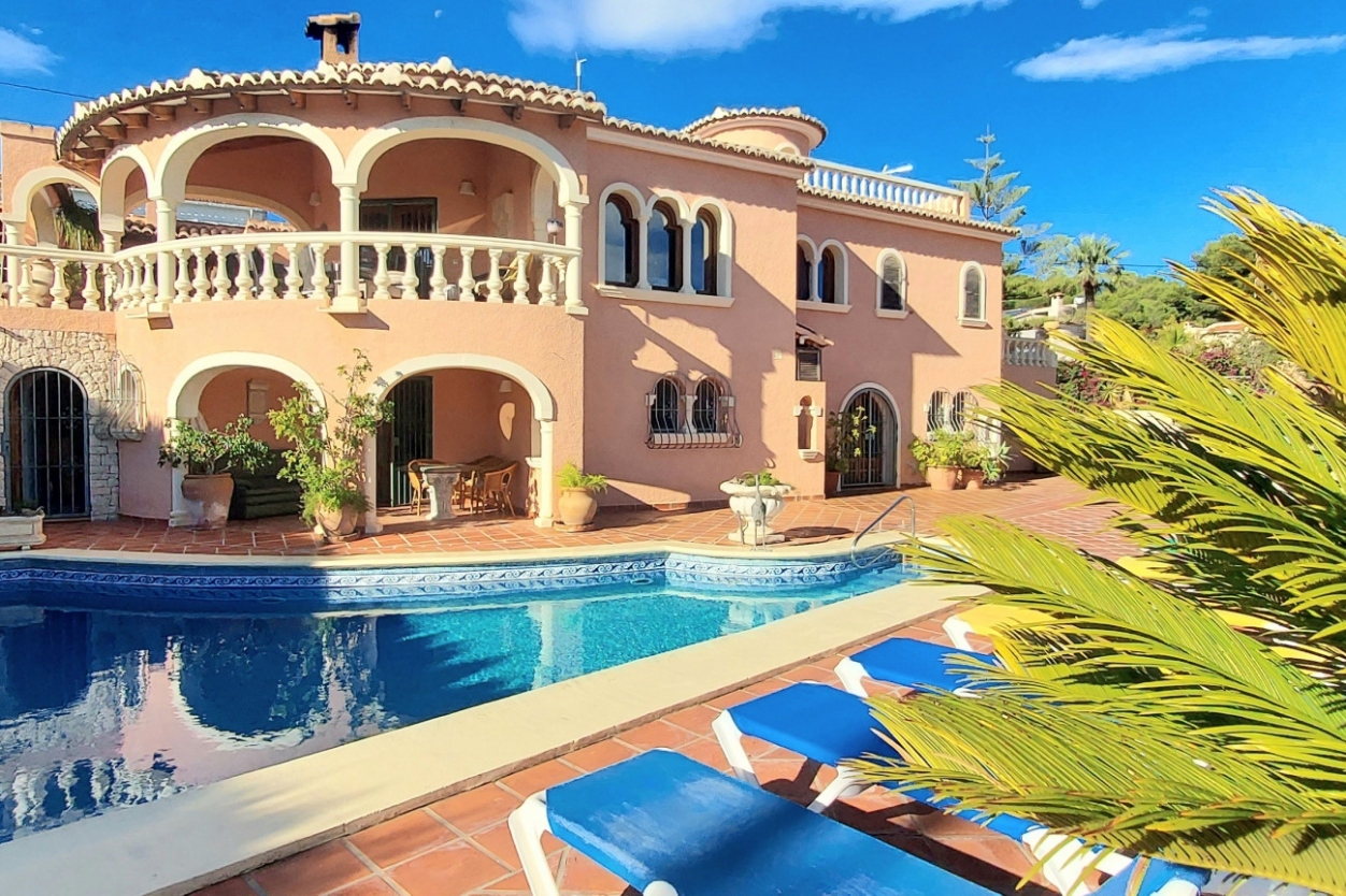 8 bed villa in Benissa