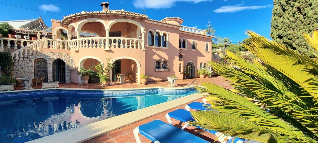 8 bed villa in Benissa
