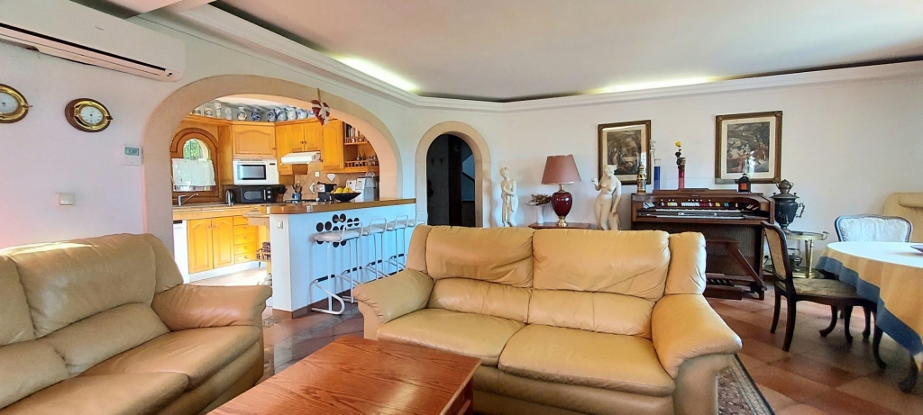 8 bed villa in Benissa