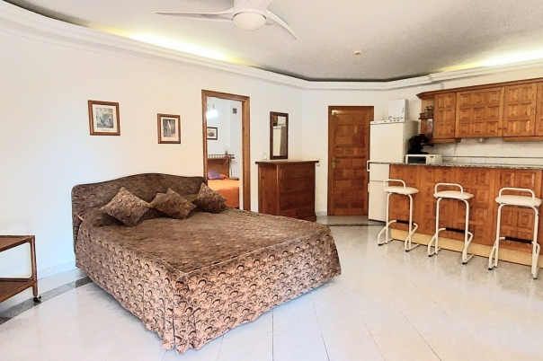 8 bed villa in Benissa