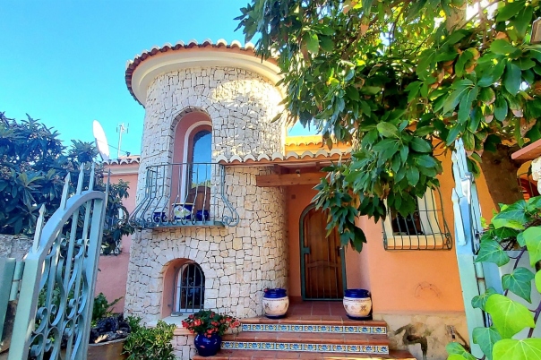 8 bed villa in Benissa