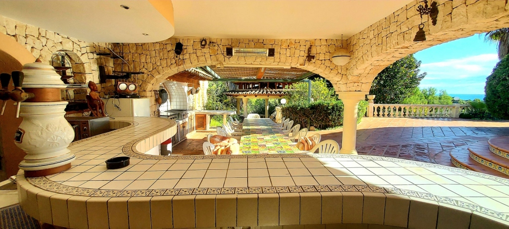 8 bed villa in Benissa