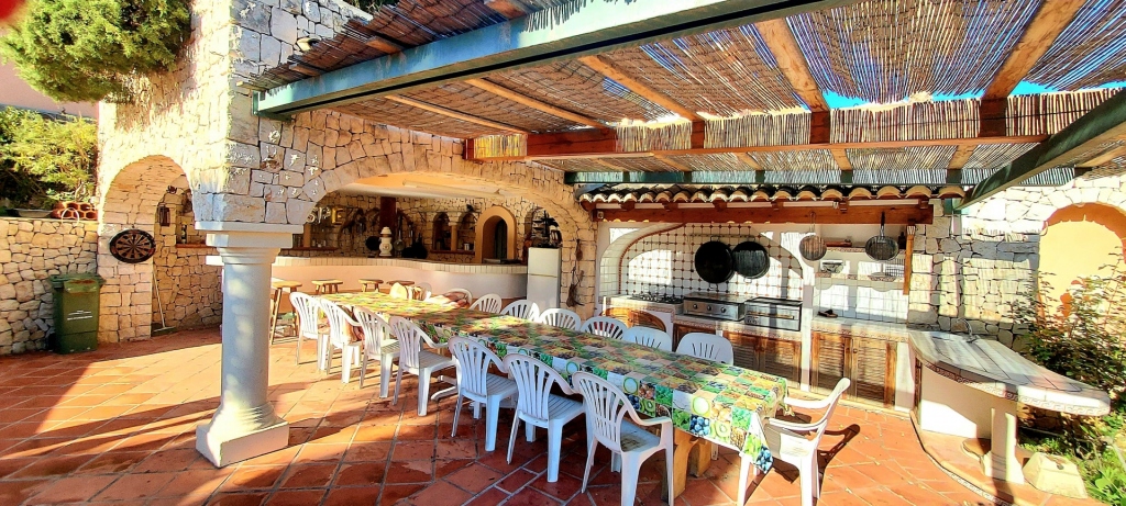 8 bed villa in Benissa