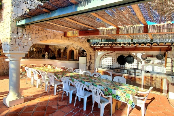 8 bed villa in Benissa