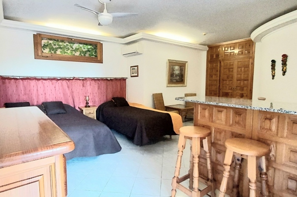 8 bed villa in Benissa