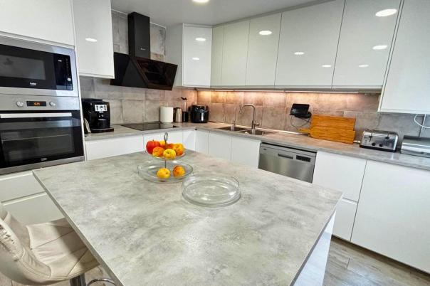 4 bed apartment in Altea