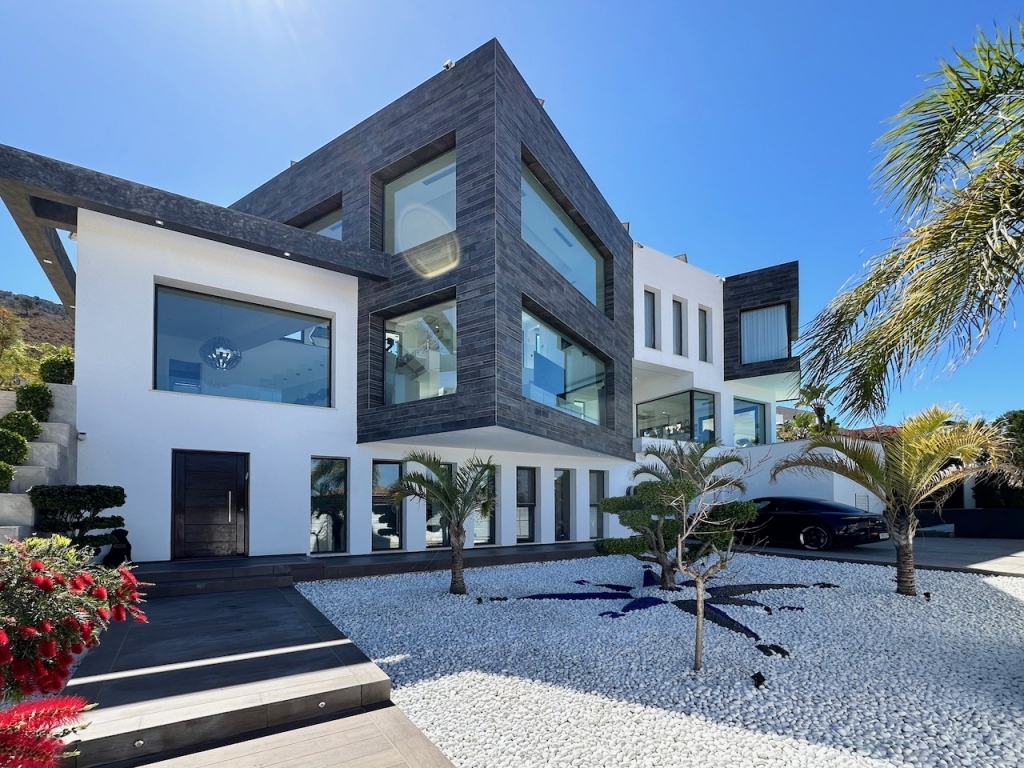 5 bed villas in Benitachell