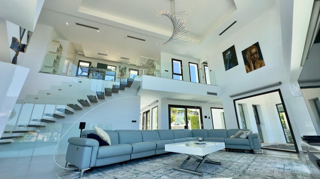 5 bed villas in Benitachell