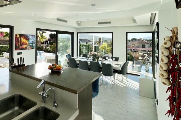 5 bed villas in Benitachell