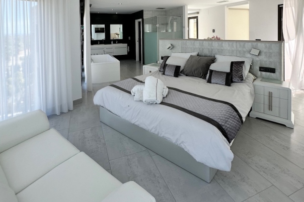 5 bed villas in Benitachell