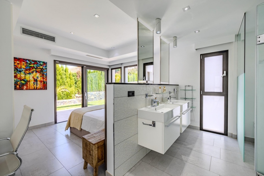 5 bed villas in Benitachell