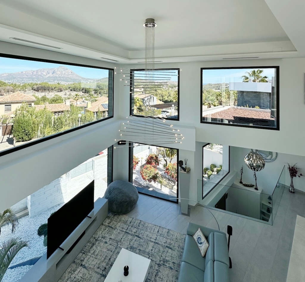 5 bed villas in Benitachell