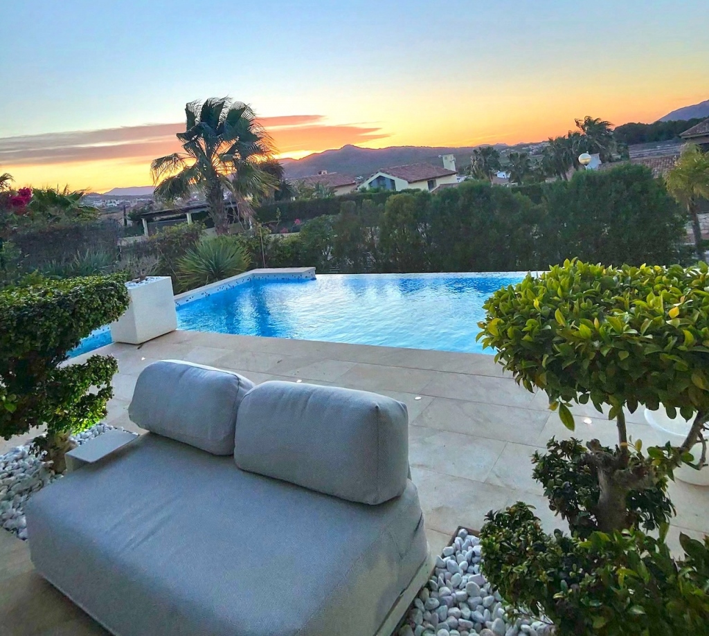 5 bed villas in Benitachell